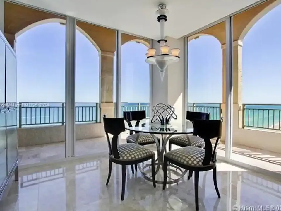 2080 S Ocean Dr #11