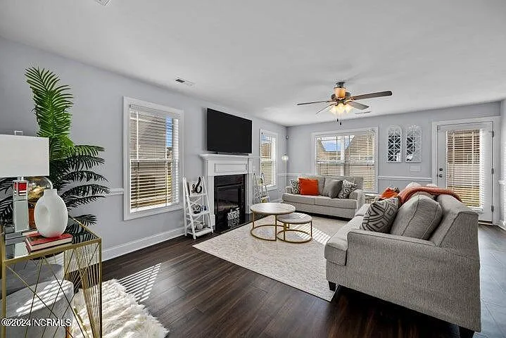 2327 Great Laurel Ct — Photo 3