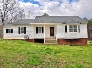 1543 Ballsville Rd, Powhatan, VA 23139
