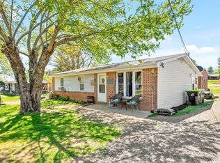 14 Pickett Rd, Austinville, VA 24312