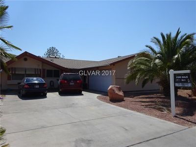1913 Aquarius Dr, Las Vegas, NV, 89102