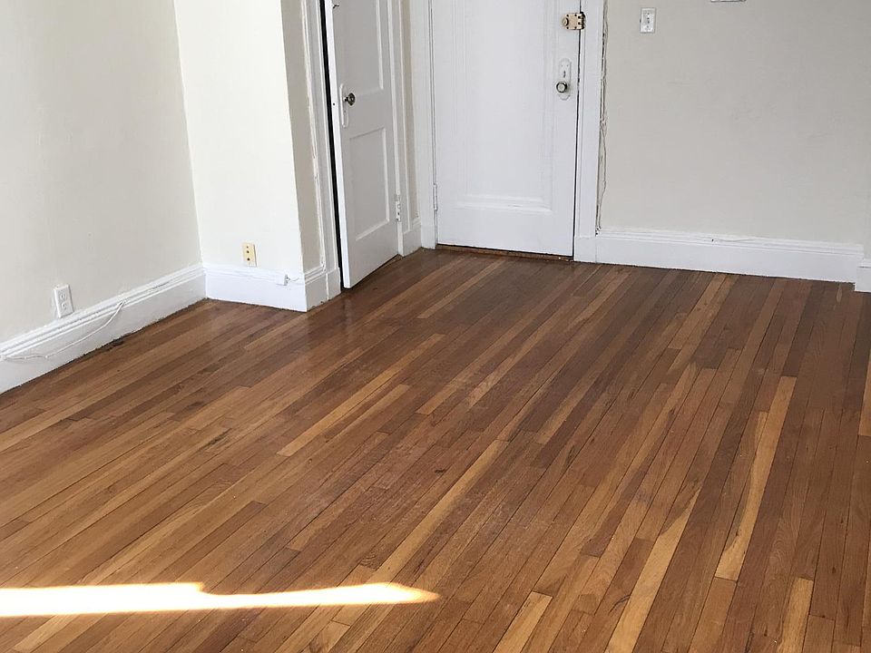 2nd image of 25 Walbridge St #15PB