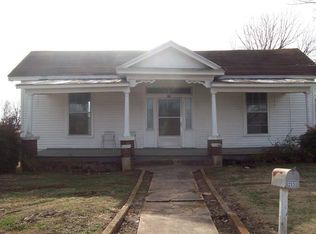 213 Walnut St, Decherd, TN 37324
