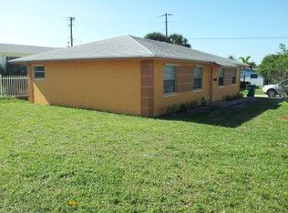 1601 W 33rd St, Riviera Beach, FL 33404