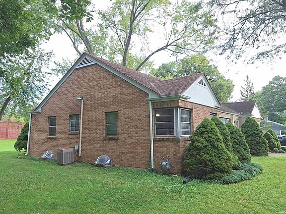 4th image of 3434 Willowdale Rd