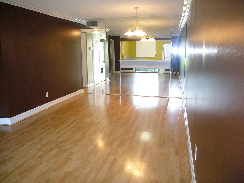 Living/Dining 