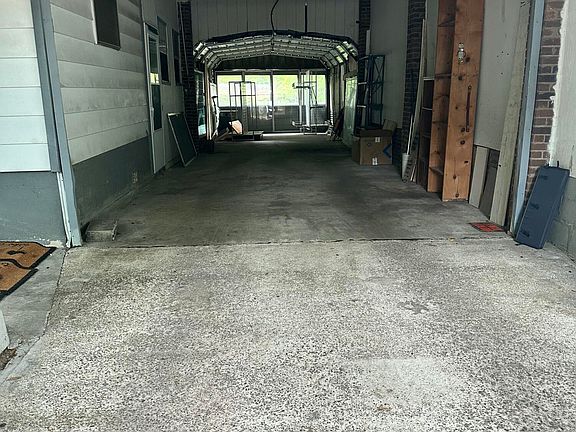 3rd image of 2429 Dickey Road