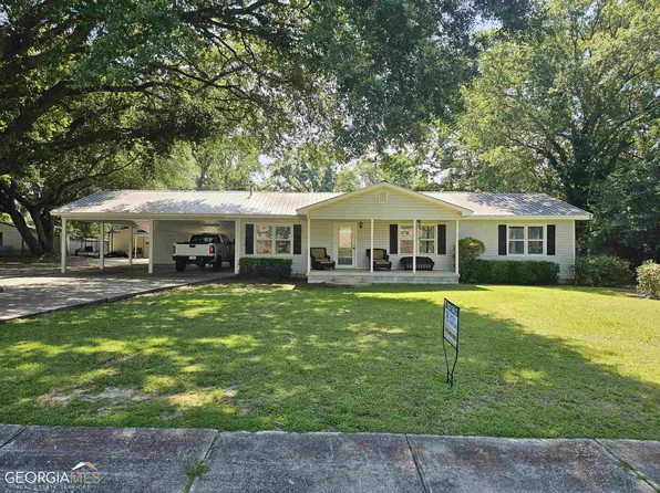 230 Burton St, Midville, GA 30441