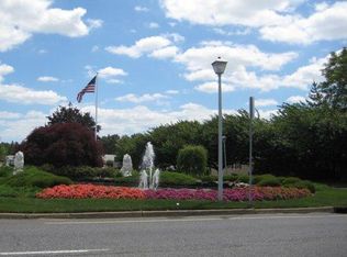 83 Meadowbrook Rd, Brick, NJ 08723