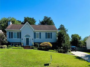 5511 Wellsley Dr E, Greensboro, NC 27407
