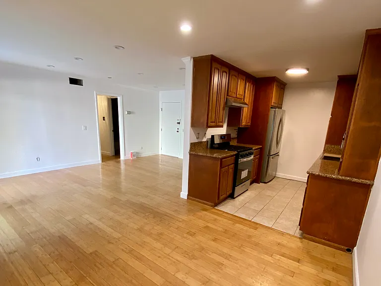 310 N Jackson St #104 — Photo 7