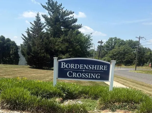 3 Roberts Ct, Bordentown, NJ 08505