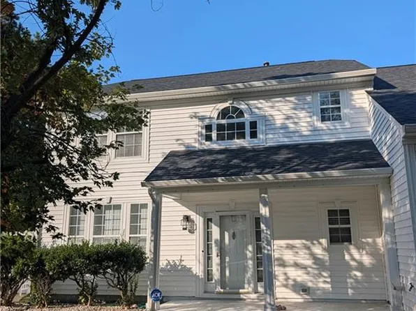 3884 Donnington Dr, Virginia Beach, VA 23456