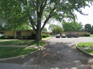 952 W Walnut St, Nappanee, IN 46550