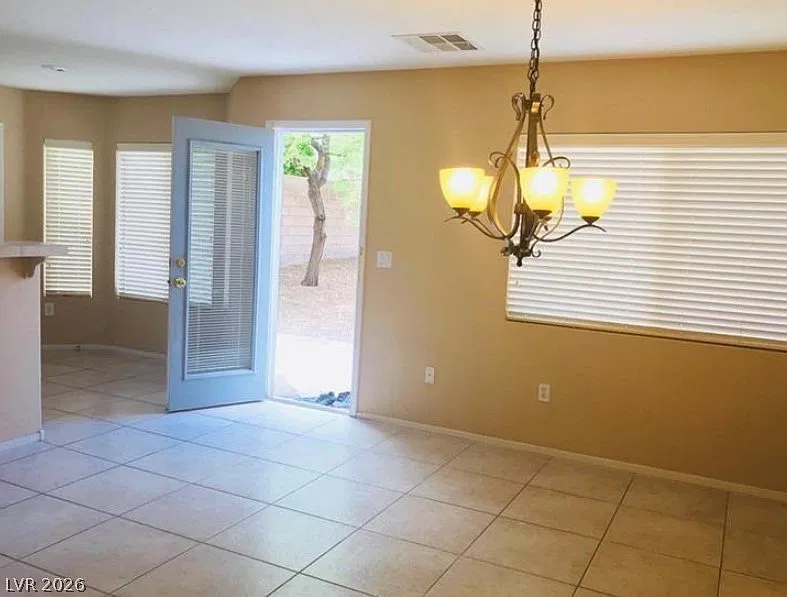 3 bed, 2.5 bath, 1683 sqft, $2,250 — Photo 4