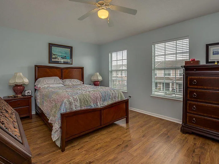 632 Crystal Way — Photo 14