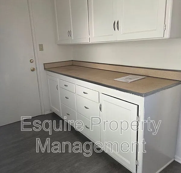 125 Hill St #4 — Photo 10