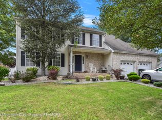 12 Glacier Dr, Howell, NJ 07731