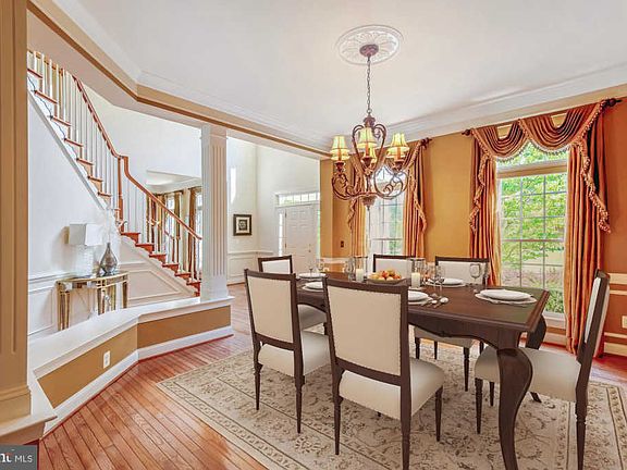 5th image of 8608 Morningside Woods Pl