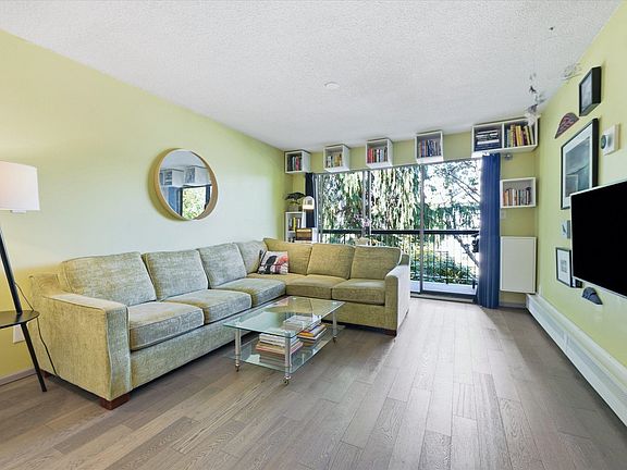 2nd image of 1622 Frances St #201