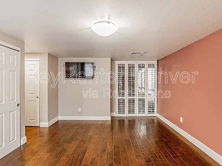 800 N Pearl St #202 — Photo 17