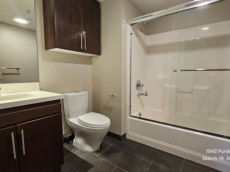Bathroom in the main bedroom