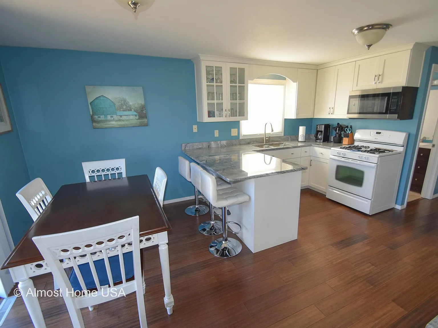 1028 Coppens Rd — Photo 3