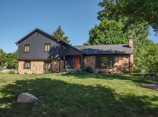 8217 Castle Dr, Indianapolis, IN