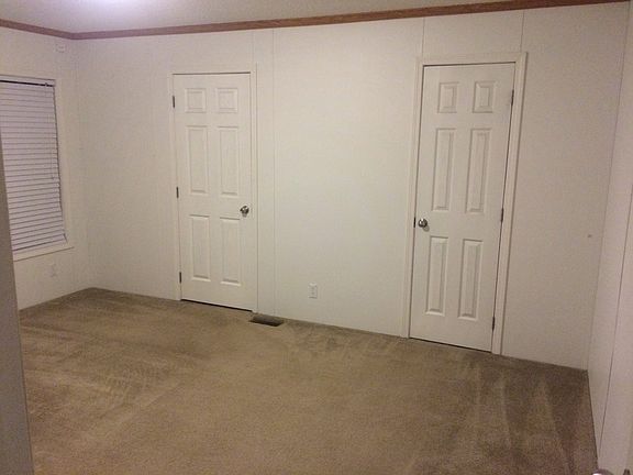 4th image of 10476 Colonial Estates Cir