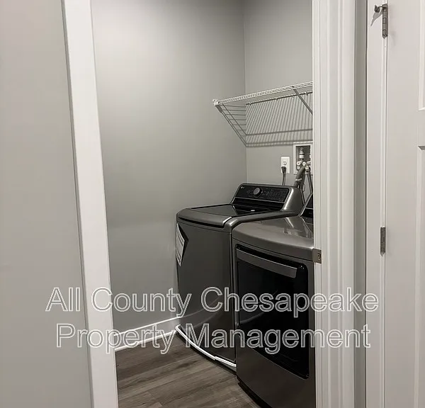 3143 Strasbaugh Dr — Photo 6