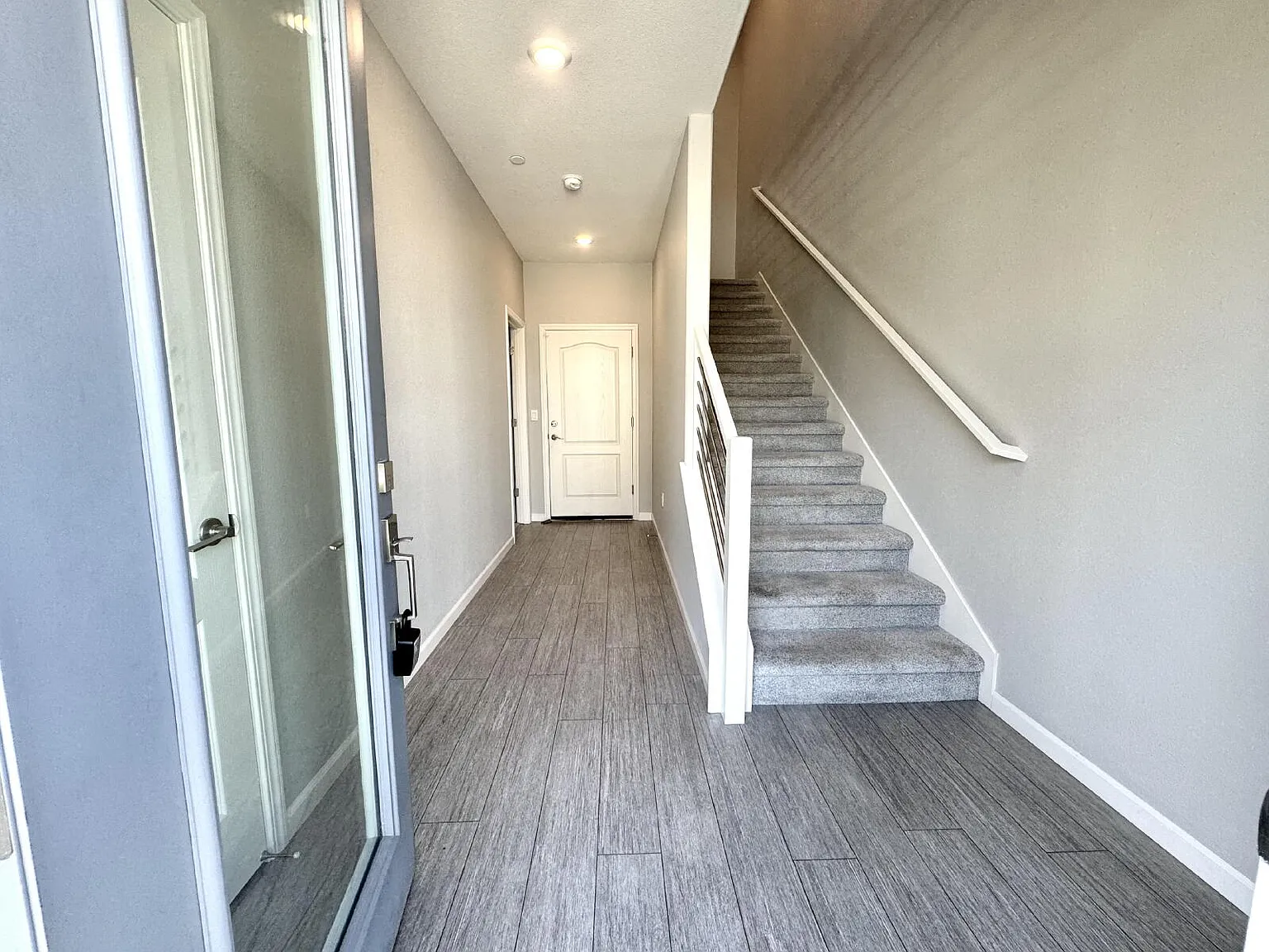 4 bed, 3.5 bath, 2002 sqft, $4,850 — Photo 3
