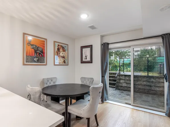 152 Beach Street image 7 of 36