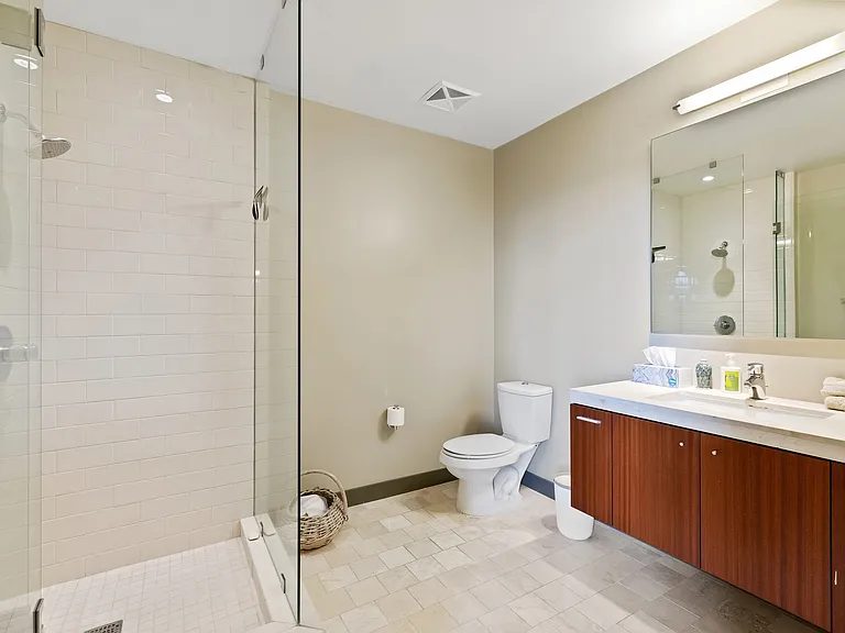 841 S Gaines St #305 — Photo 24