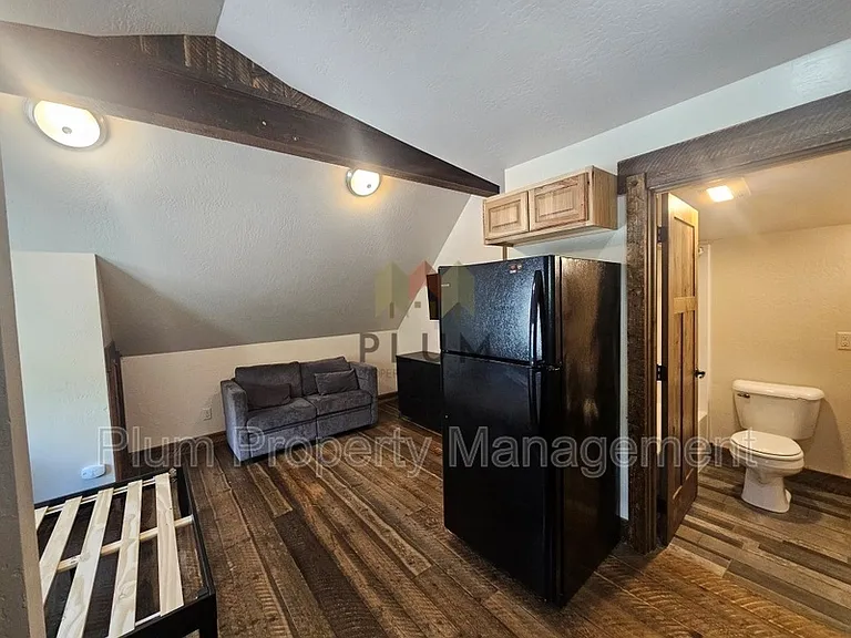 131 Speedway Ave #2B — Photo 4