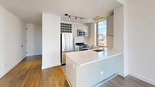 801 Amsterdam Ave Photo 1