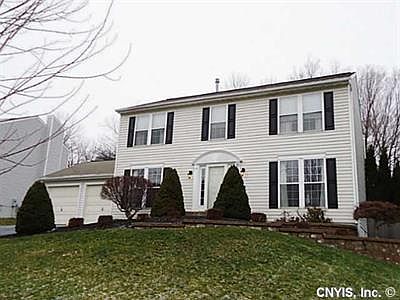 1st image of 62 Chaucer Cir