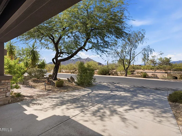 7427 E Evening Glow Dr — Photo 37