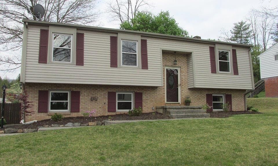 1st image of 3917 Kentland Dr SW