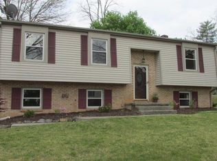 3917 Kentland Dr SW, Roanoke, VA 24018