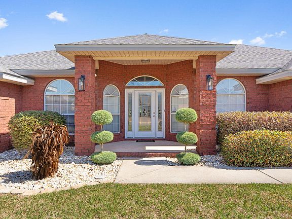 4th image of 1680 Woodlawn Way