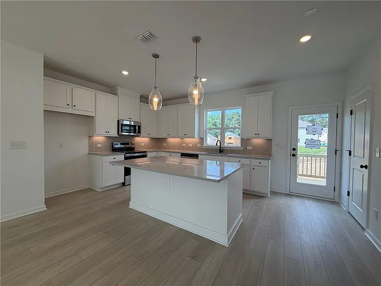 2712 Dreycott Ln — Photo 2