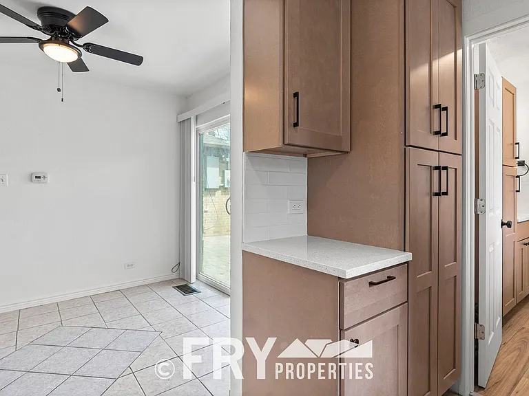 3446 N Adams St — Photo 14