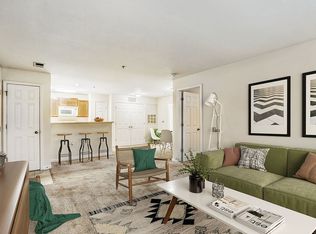 Rise Crown View, Greensboro, NC 27406