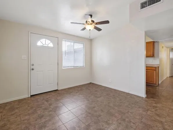 1804 N 11th Ave, Hanford, CA