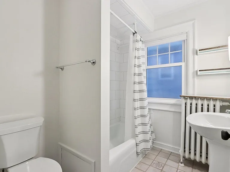 4042 N Downer Ave #4044 — Photo 23