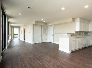 242 Beacon Ave #202, Jersey City, NJ 07306