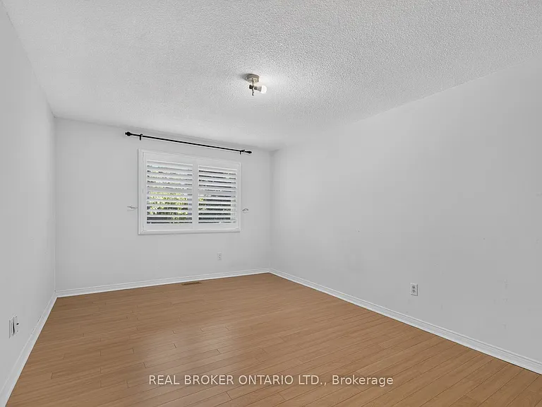109 Robert Hicks Dr — Photo 22