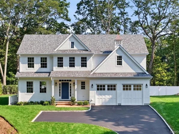 5 Glen Way, Cold Spring Harbor, NY 11724