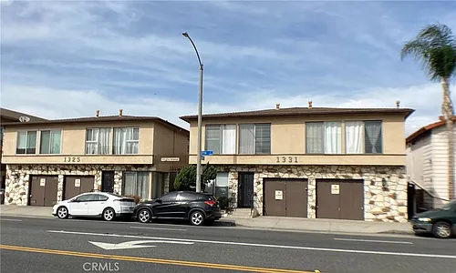 1325 E 7th St #2 Photo 1