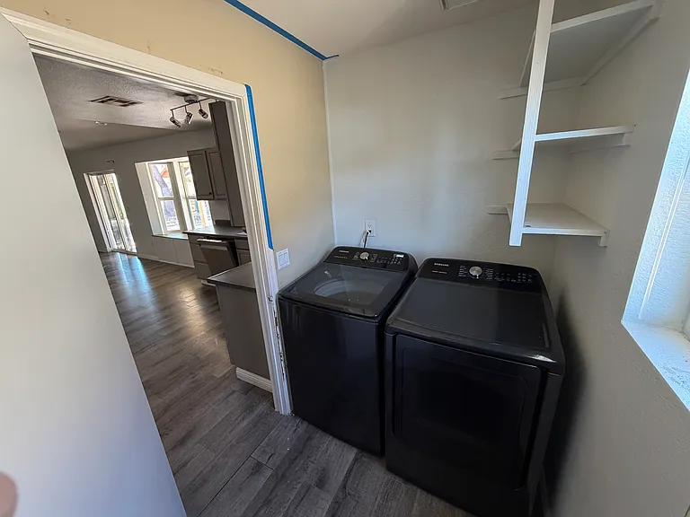 431 E Juanita Ave — Photo 7